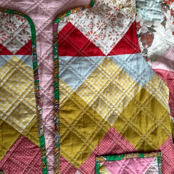 Love The Label Quilted Jacket - Picture 3 of 7